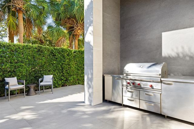 816 Riviera Isle Drive, Fort Lauderdale, FL 33301