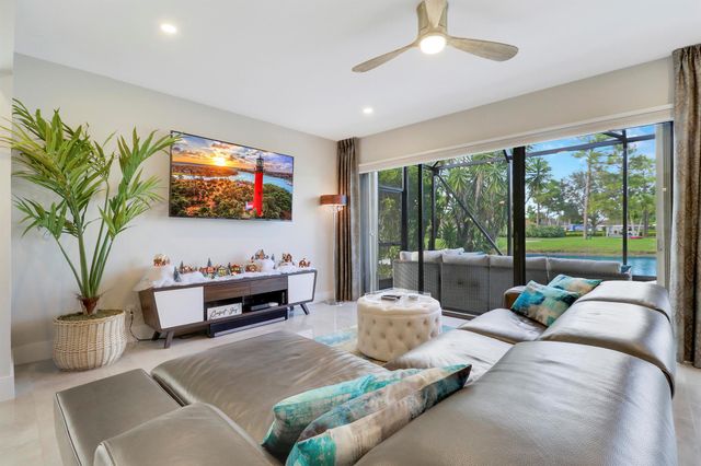 13397 Garth Court, Palm Beach Gardens, FL 33418