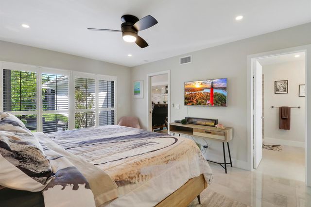 13397 Garth Court, Palm Beach Gardens, FL 33418