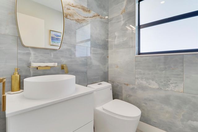 13397 Garth Court, Palm Beach Gardens, FL 33418