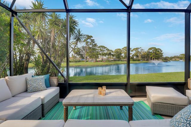 13397 Garth Court, Palm Beach Gardens, FL 33418