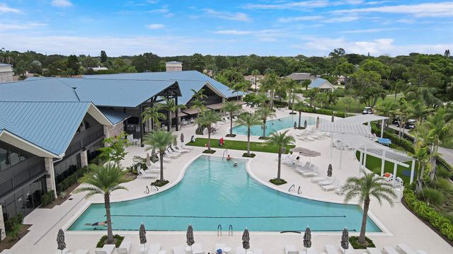 13397 Garth Court, Palm Beach Gardens, FL 33418