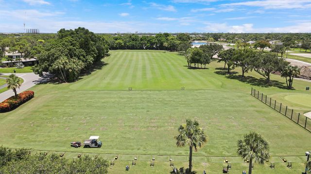 13397 Garth Court, Palm Beach Gardens, FL 33418