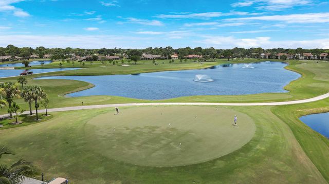 13397 Garth Court, Palm Beach Gardens, FL 33418