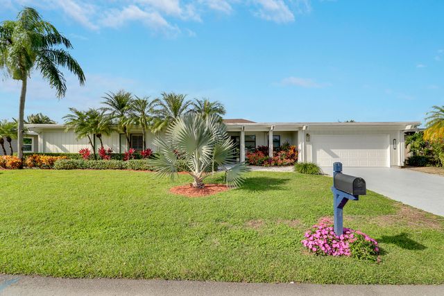 13397 Garth Court, Palm Beach Gardens, FL 33418