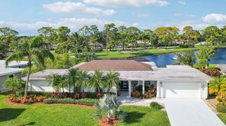 13397 Garth Court, Palm Beach Gardens, FL 33418