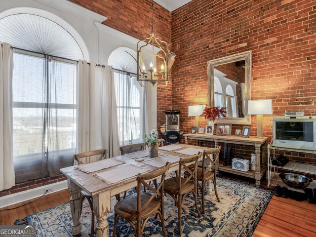 102 N Hill Street 302, Griffin, GA 30223