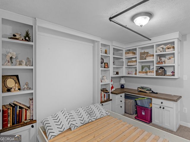 102 N Hill Street 302, Griffin, GA 30223