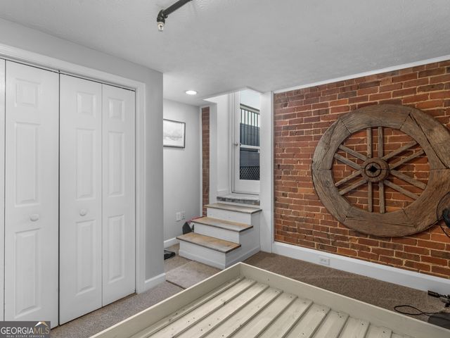 102 N Hill Street 302, Griffin, GA 30223