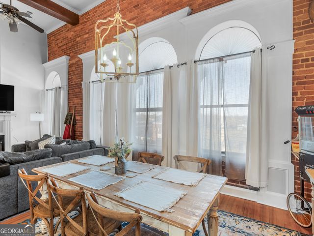 102 N Hill Street 302, Griffin, GA 30223