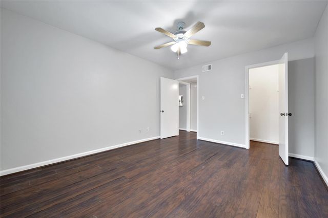 3500 Tangle Brush Drive 50, Spring, TX 77381