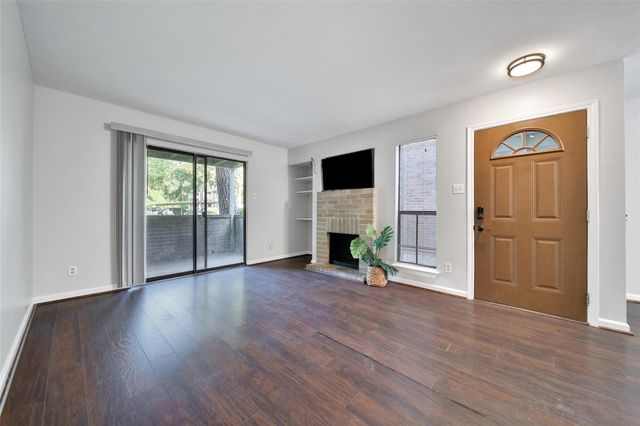 3500 Tangle Brush Drive 50, Spring, TX 77381