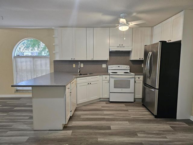 13903 Folkestone Circle, Wellington, FL 33414
