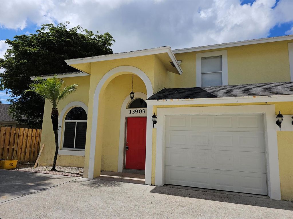 13903 Folkestone Circle, Wellington, FL 33414