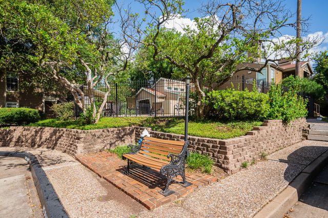 1860 White Oak Drive 242, Houston, TX 77009