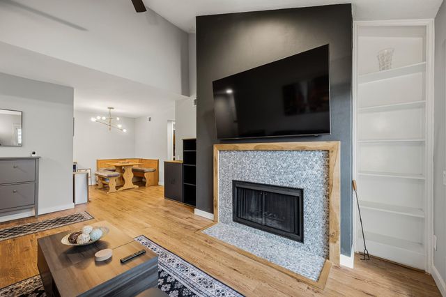 1860 White Oak Drive 242, Houston, TX 77009