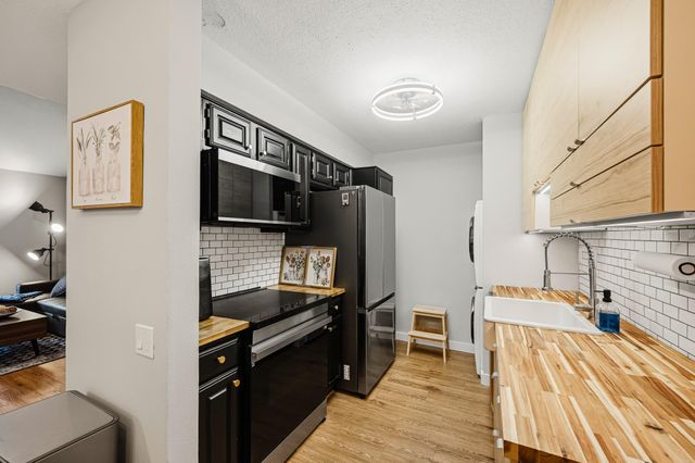 1860 White Oak Drive 242, Houston, TX 77009