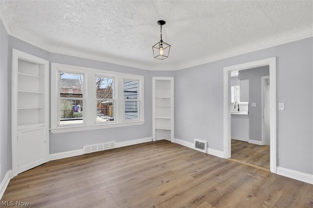 231 E 210th Street, Euclid, OH 44123