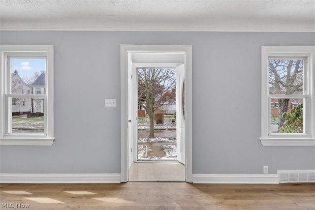 231 E 210th Street, Euclid, OH 44123