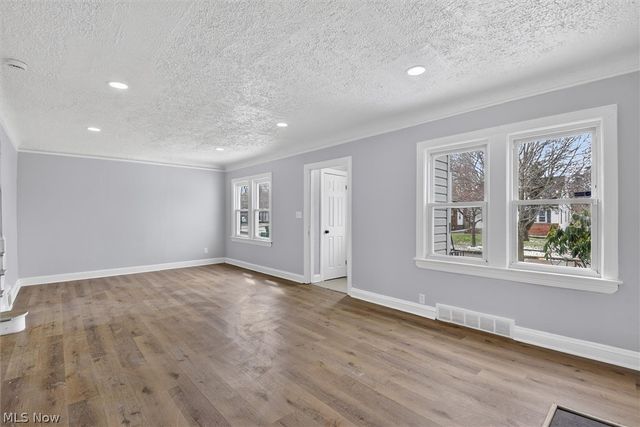 231 E 210th Street, Euclid, OH 44123