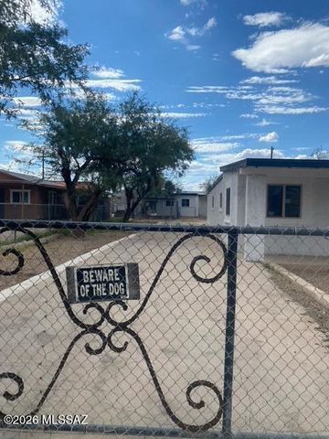 5110 S 17th Avenue, Tucson, AZ 85706
