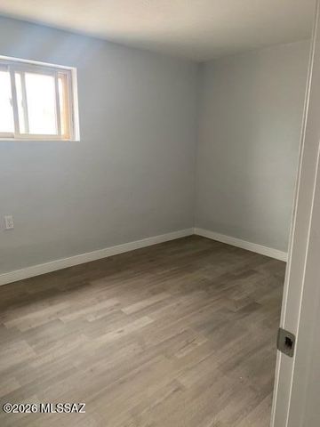 5110 S 17th Avenue, Tucson, AZ 85706