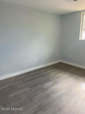 5110 S 17th Avenue, Tucson, AZ 85706