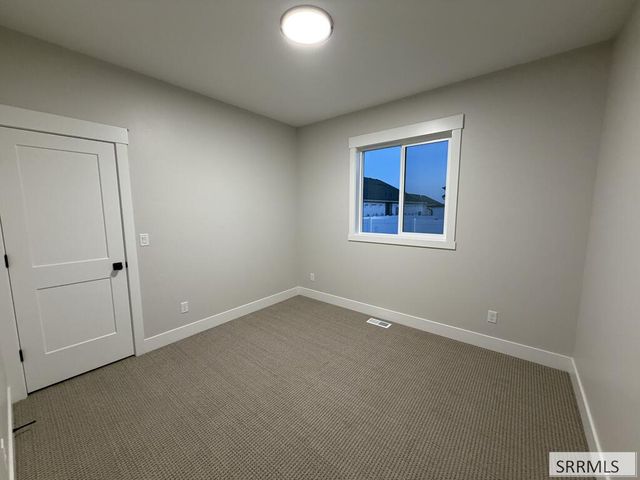 398 Poppy St, Sugar City, ID 83448