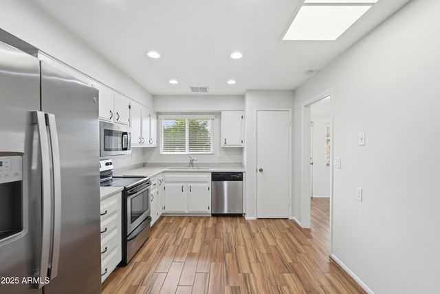 10331 W TWIN OAKS Drive, Sun City, AZ 85351