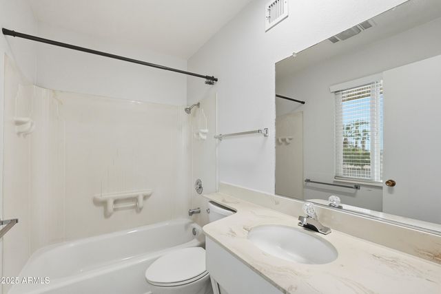 10331 W TWIN OAKS Drive, Sun City, AZ 85351