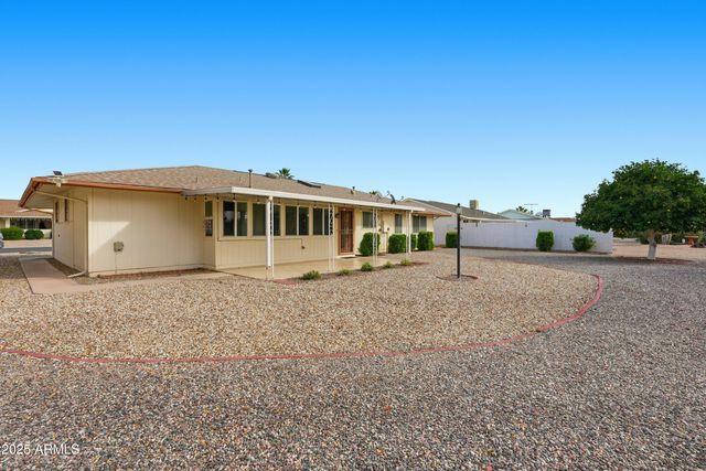10331 W TWIN OAKS Drive, Sun City, AZ 85351