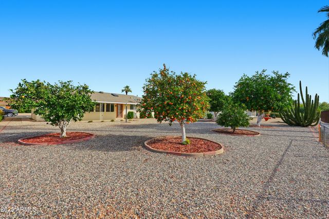 10331 W TWIN OAKS Drive, Sun City, AZ 85351