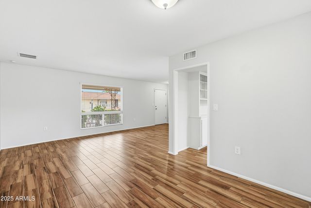 10331 W TWIN OAKS Drive, Sun City, AZ 85351