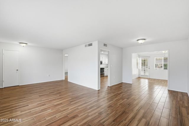 10331 W TWIN OAKS Drive, Sun City, AZ 85351