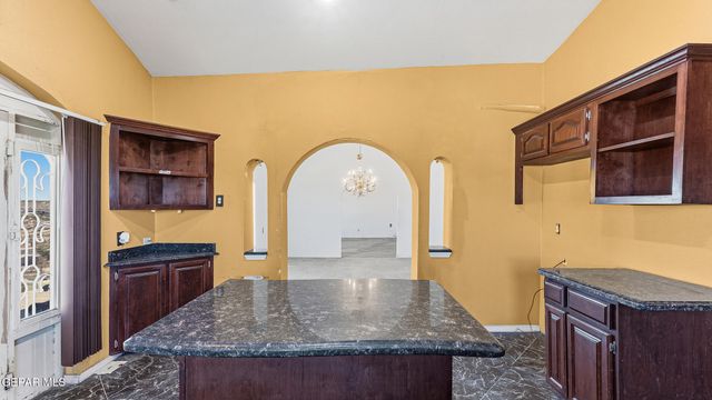 167 LOYOLA Lane, El Paso, TX 79928