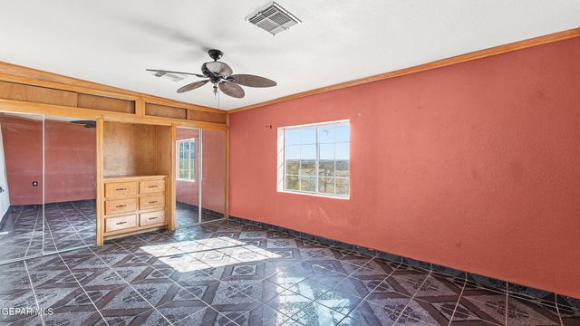 167 LOYOLA Lane, El Paso, TX 79928