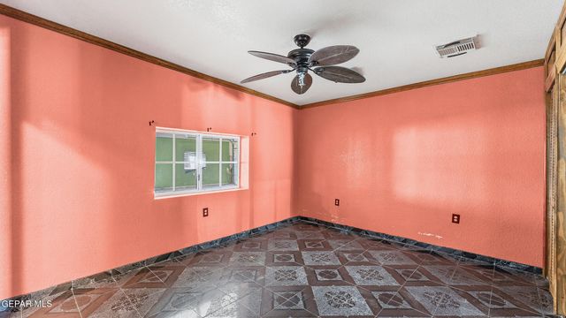 167 LOYOLA Lane, El Paso, TX 79928