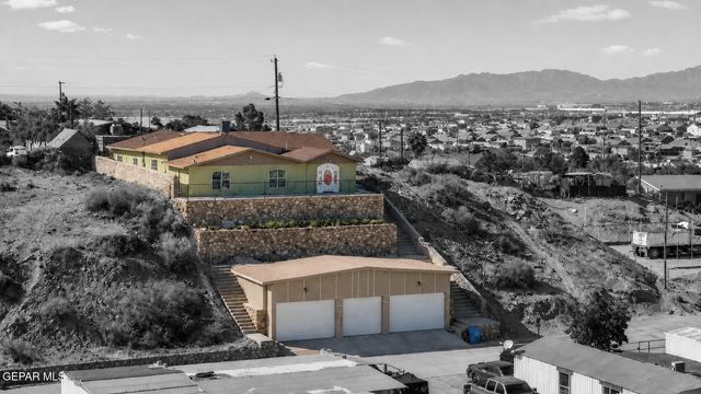 167 LOYOLA Lane, El Paso, TX 79928