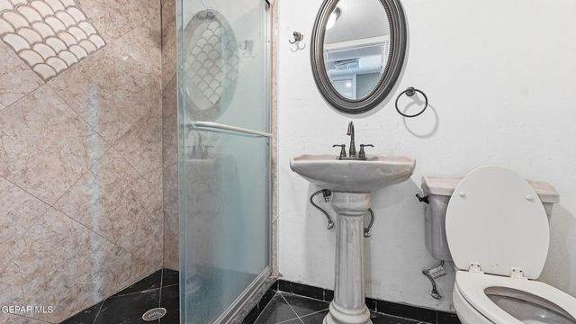 167 LOYOLA Lane, El Paso, TX 79928