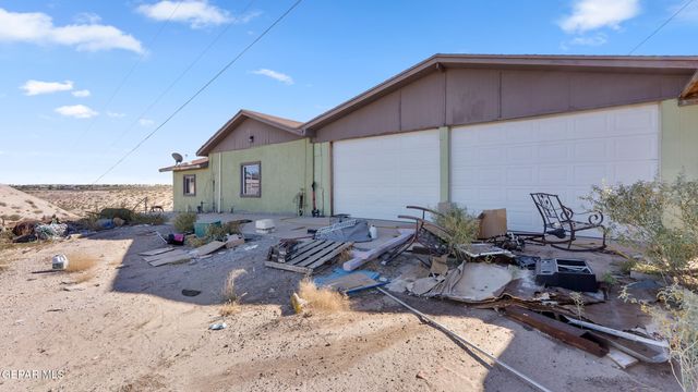 167 LOYOLA Lane, El Paso, TX 79928
