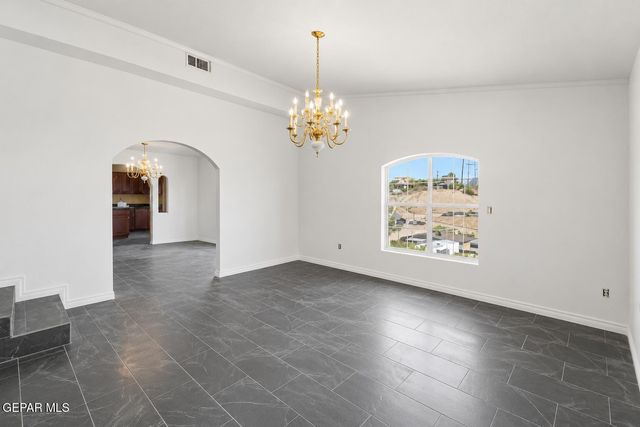167 LOYOLA Lane, El Paso, TX 79928