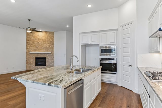 3932 Primrose Drive, Aubrey, TX 76227