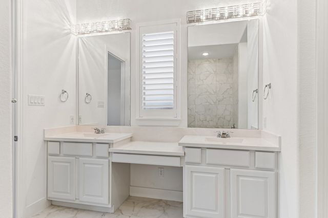3932 Primrose Drive, Aubrey, TX 76227