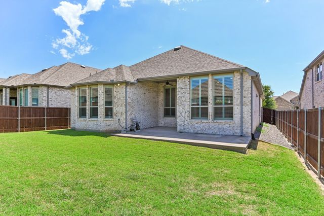 3932 Primrose Drive, Aubrey, TX 76227