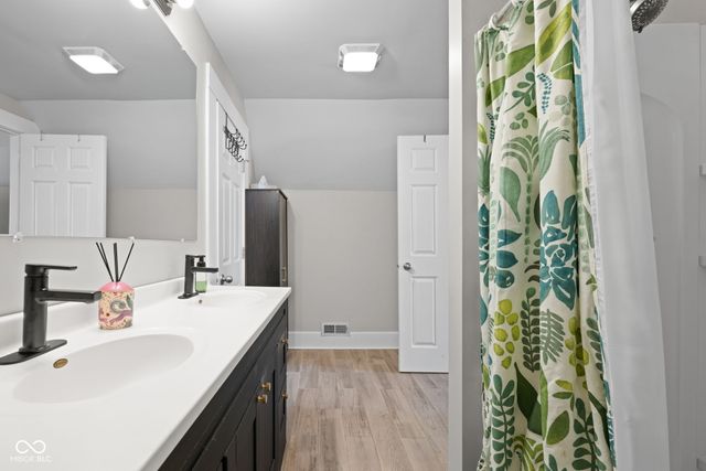 822 N Temple Avenue, Indianapolis, IN 46201