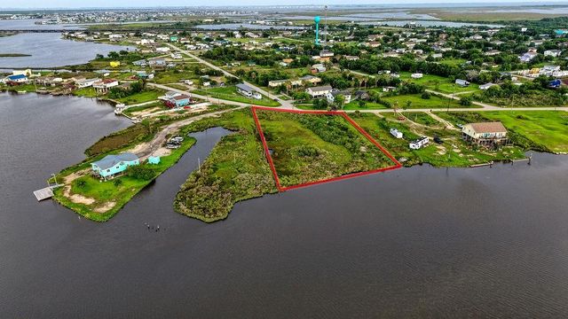 4808 Bayou Lane, Hitchcock, TX 77563