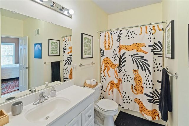 4528 Genessee Street, Kansas City, MO 64111