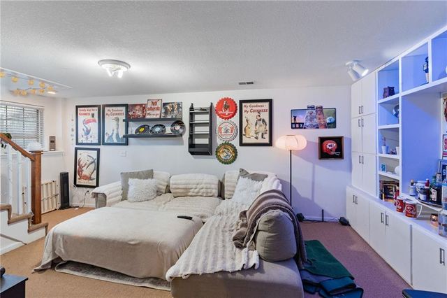 4528 Genessee Street, Kansas City, MO 64111