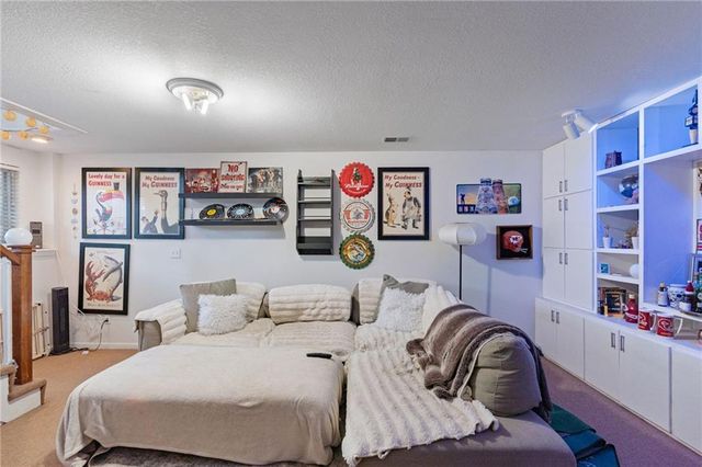 4528 Genessee Street, Kansas City, MO 64111