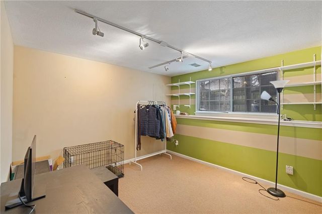 4528 Genessee Street, Kansas City, MO 64111